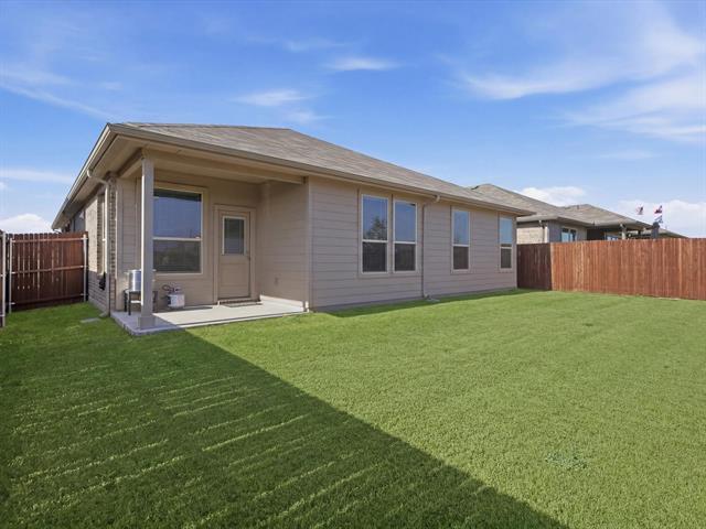 Building Photo - 16032 Farringdon St