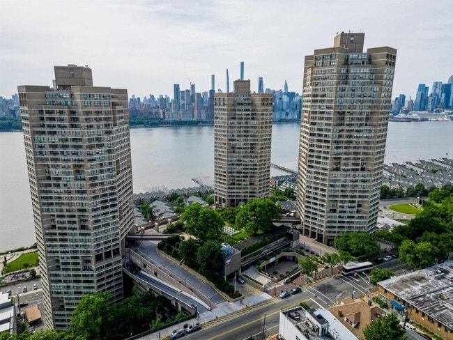 Building Photo - 7004 JFK Blvd E