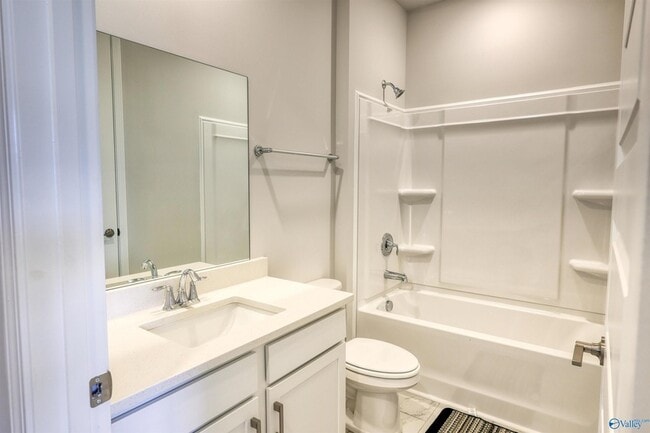 Building Photo - 102 Clift Crk Dr