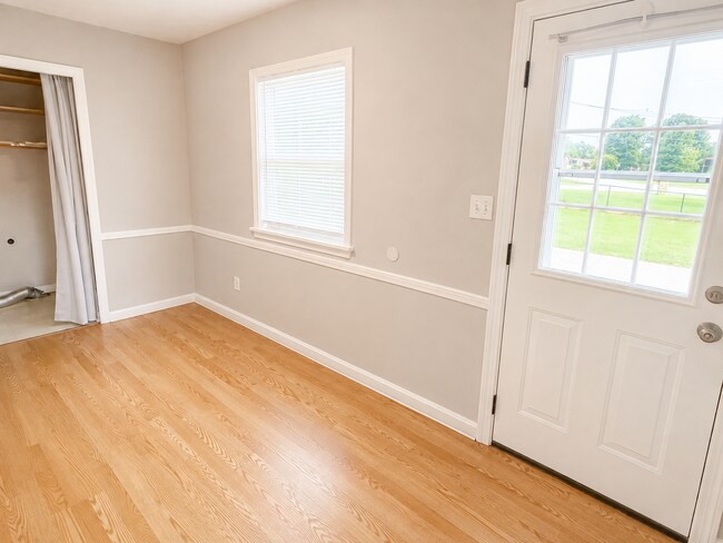 Building Photo - 5103 Mediterranean Ct