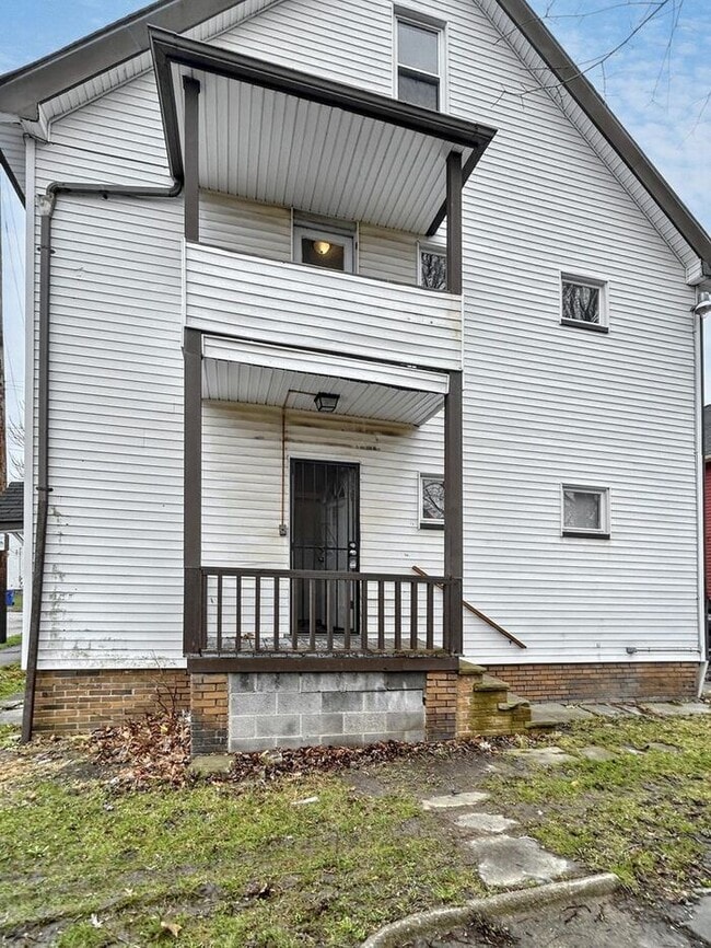 Building Photo - Cozy 2-Bedroom Apartment with Great Locati...