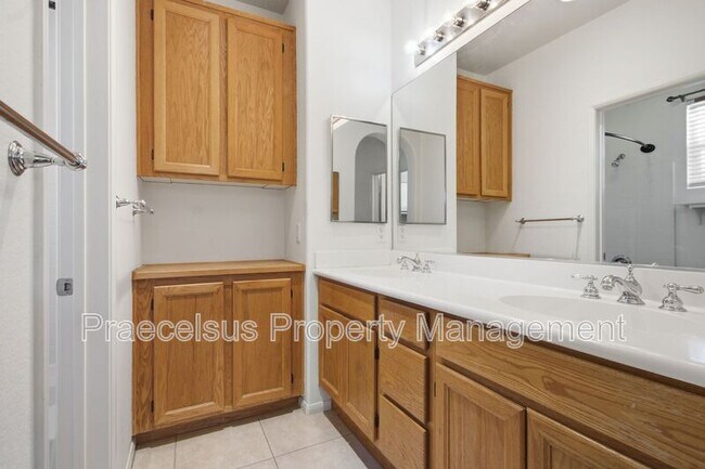Building Photo - 1293 Fools Gold Wy
