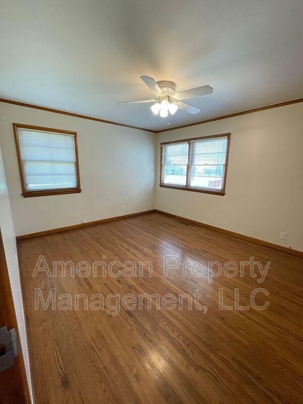 Building Photo - 5147 S Toledo Ave