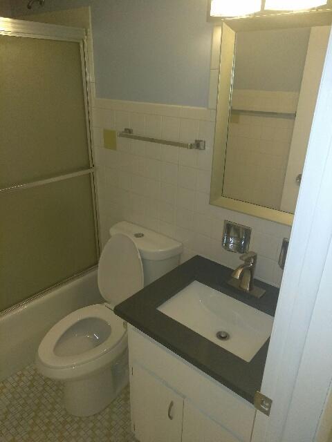 Building Photo - 6042 S Kolmar Ave