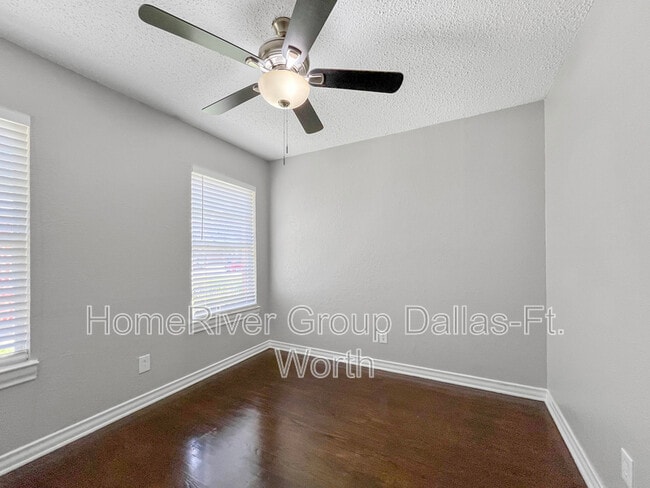Building Photo - 2339 San Medina Ave