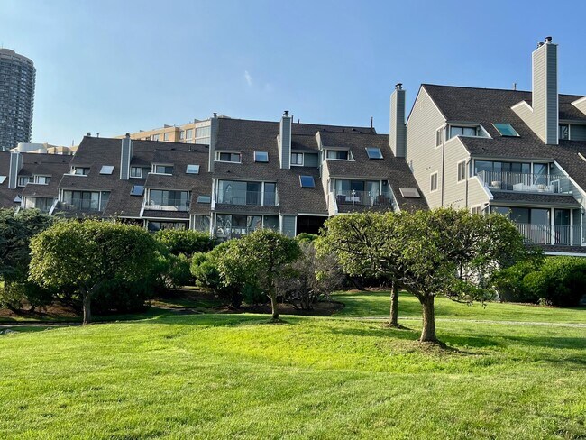 Building Photo - 4C Cove Ln