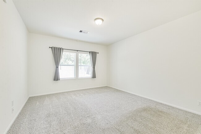 Building Photo - 30812 Willow Green Ln