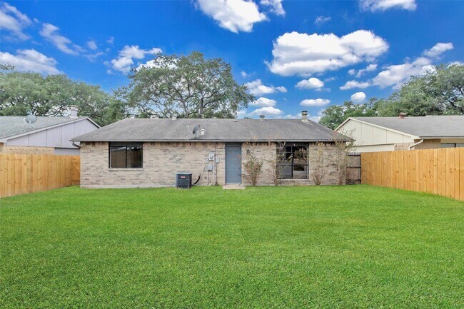 Building Photo - 4406 Kacee Dr