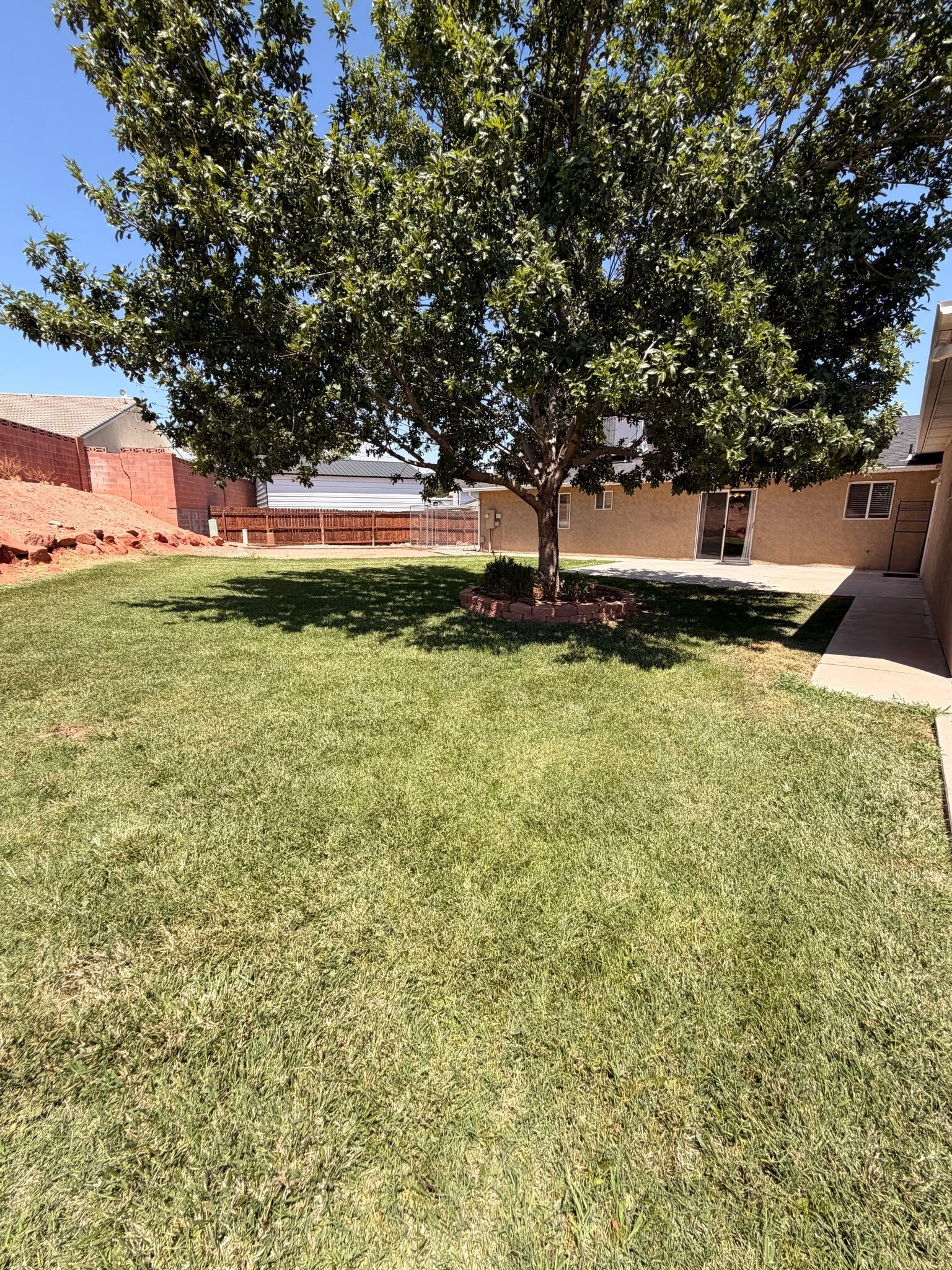 Building Photo - 1743 W Green Valley Ln