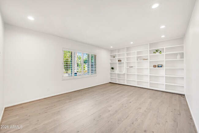 Building Photo - 10224 N 82nd St