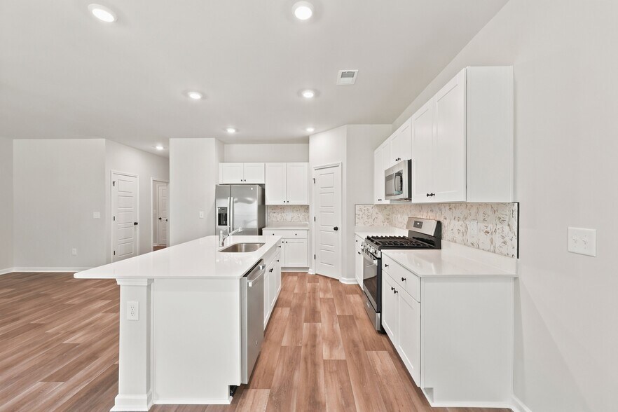 Building Photo - 1145 Tibetan St