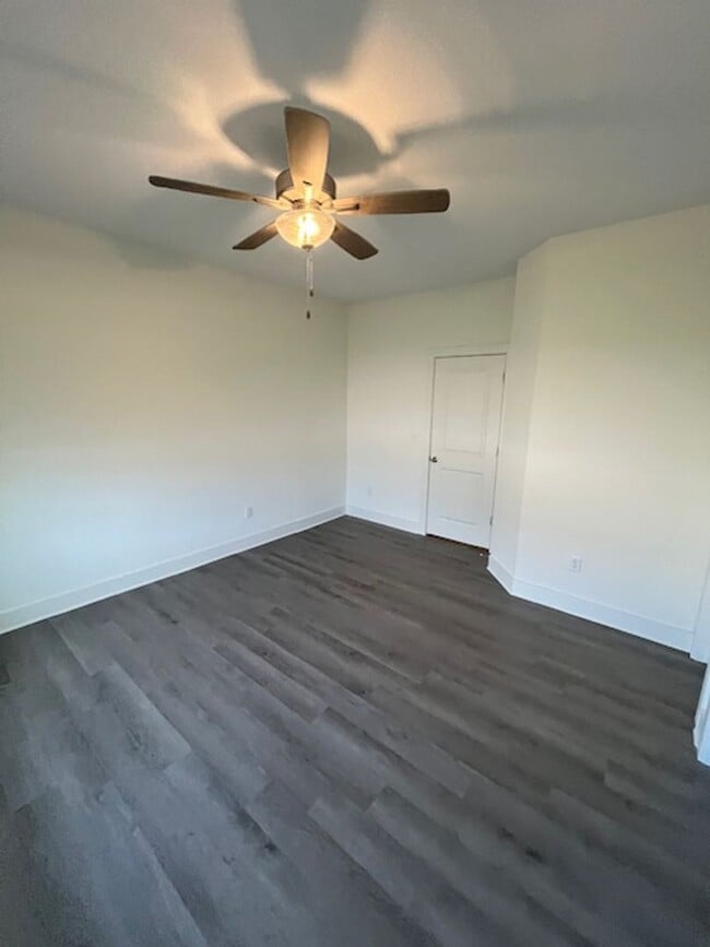 Building Photo - Beautiful 3-Bedroom Family Home for Rent i...