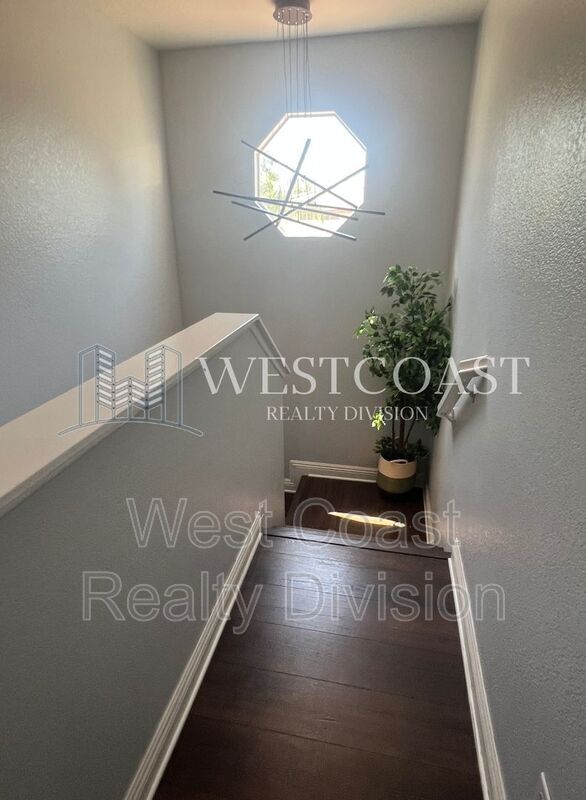 Building Photo - 15425 Brasa Ln