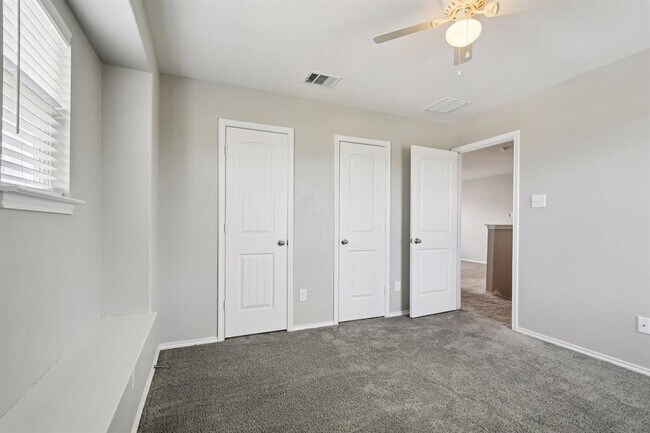 Building Photo - 19219 Zachary Taylor St