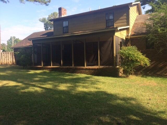 Building Photo - 819 Tammy St SW