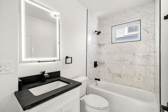 Building Photo - 53 Dustin St