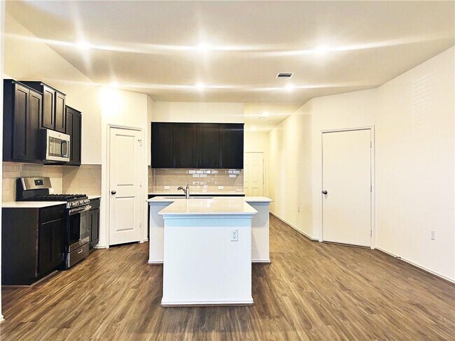 Building Photo - 11824 Eragon Dr