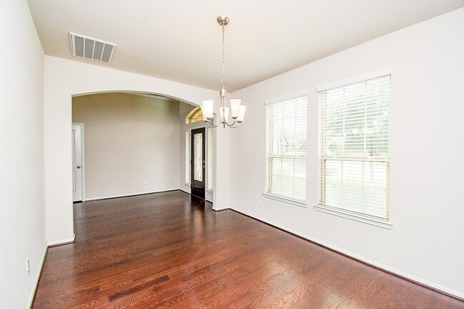 Building Photo - 13906 Manobrook Ct