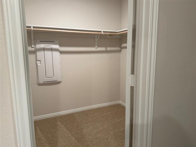 Building Photo - 13717 Thomas Wheeler Wy