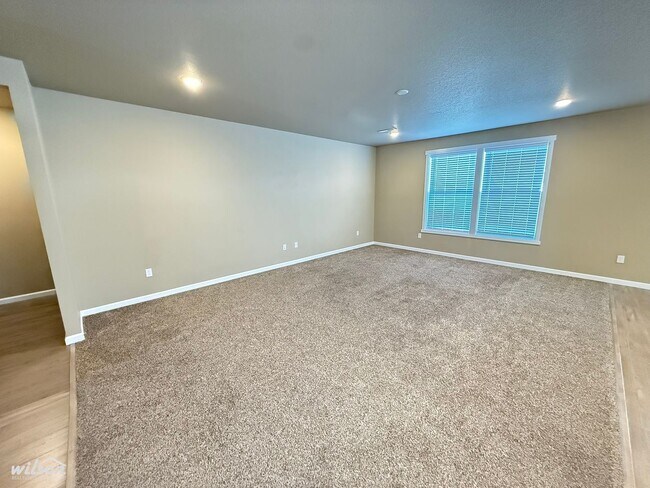 Building Photo - Modern 3-Bed Moxee Home with Huge Fenced Yard & Covered Patio