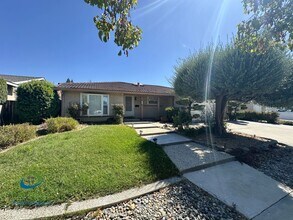 Building Photo - $4795 - South San Jose 4Bd / 2 Ba Single F...