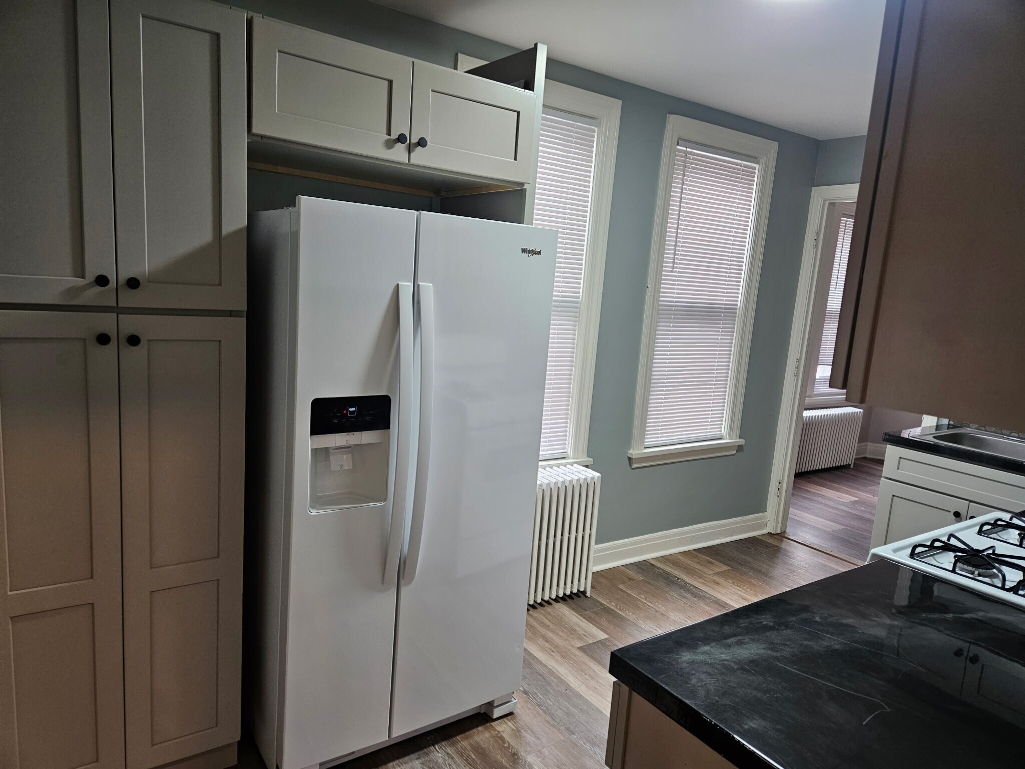 Building Photo - 11 Willow Ave