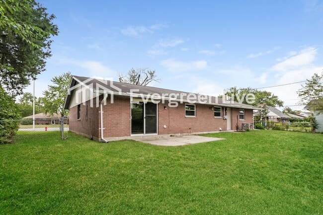 Building Photo - 5862 Brandt Pike