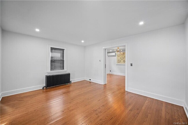 Building Photo - 30 Acorn Terrace