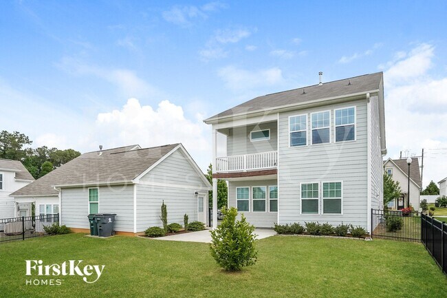 Building Photo - 175 Heathwood Dr