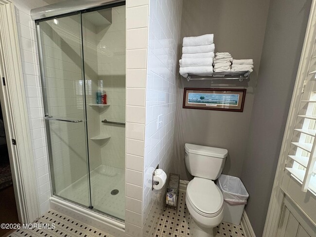 Building Photo - 162 Bridge Ave