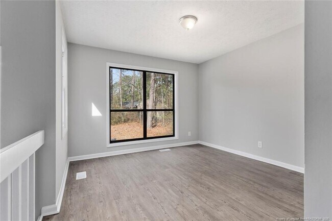 Building Photo - 7005 Pantego Dr