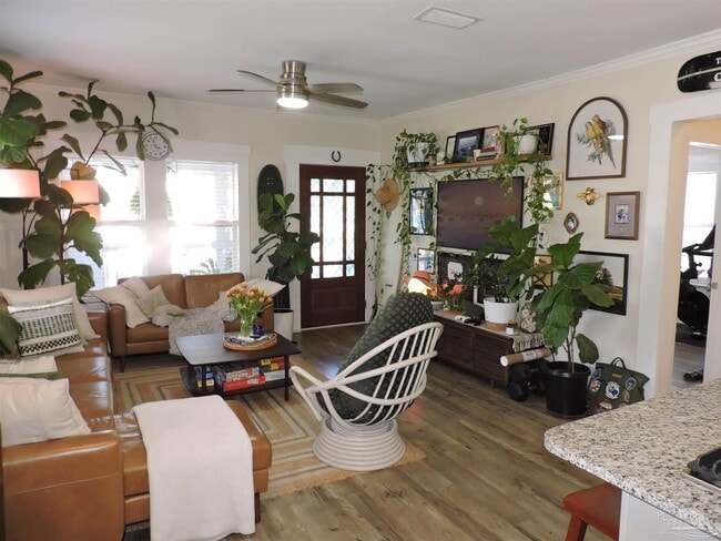 Building Photo - 19 N C St