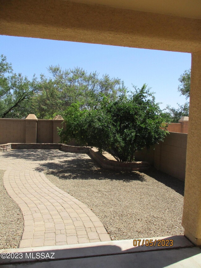 Building Photo - 14375 S Camino El Galan