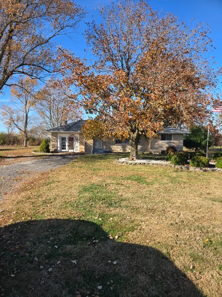 Primary Photo - 7520 W Manson Colfax Rd