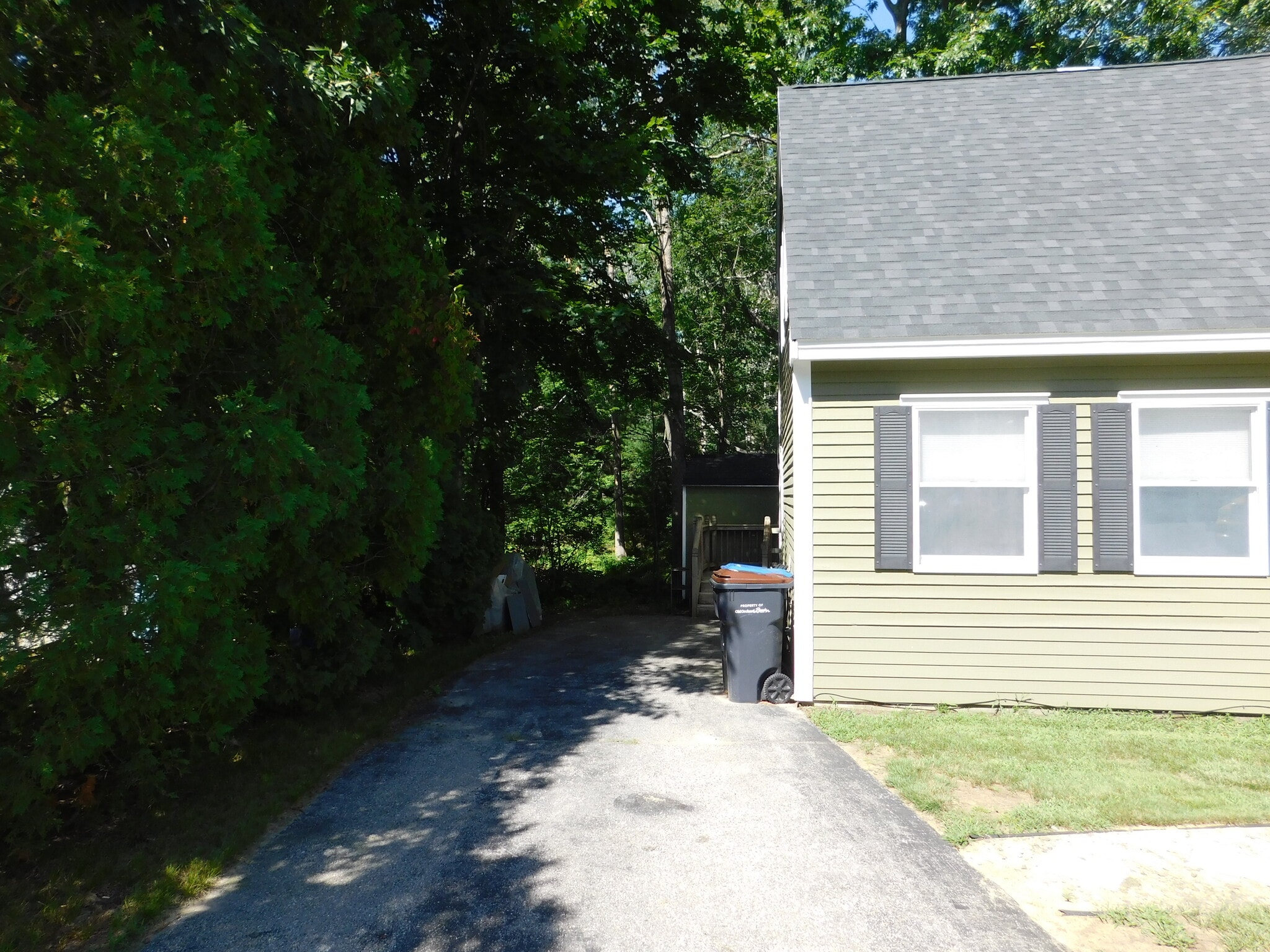 Building Photo - 4 Willow Creek Ln