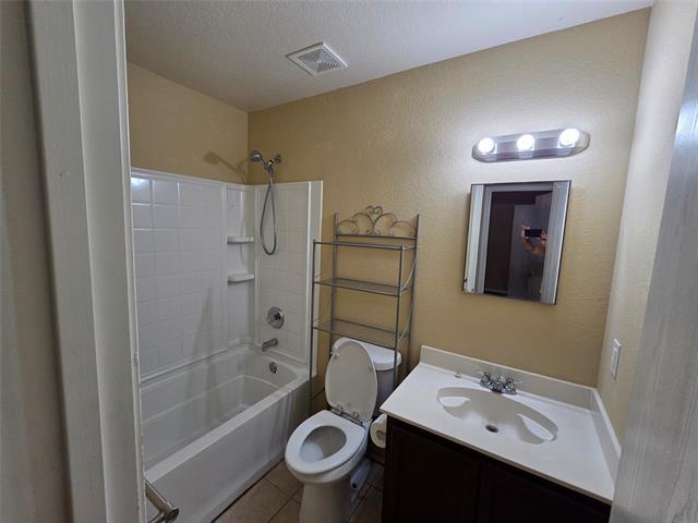 Building Photo - 8409 Cotton Valley Ln
