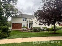 Building Photo - 1933 King Arthur Ct