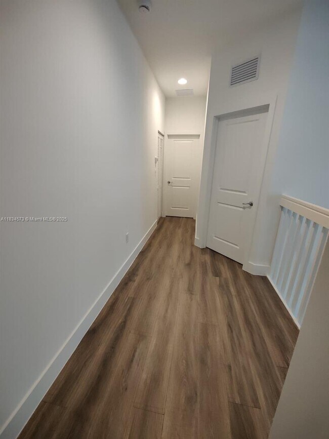 Building Photo - 5699 Argento Dr