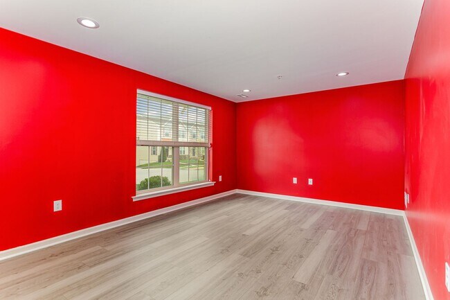 Building Photo - Welcome to this charming 3 bedroom, 2.5 ba...