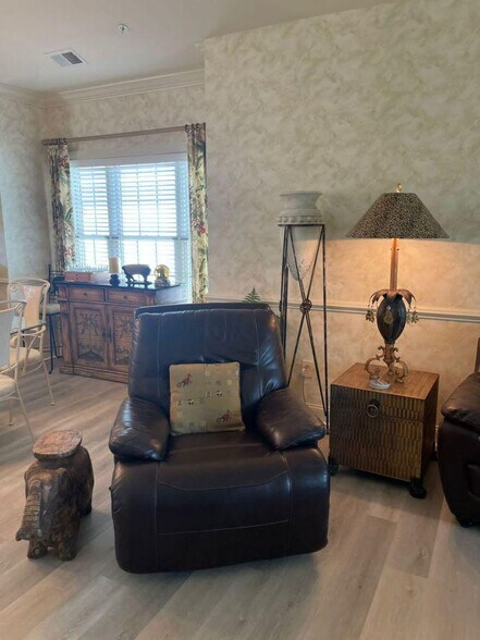 Primary Photo - 4889 Magnolia Pointe Ln
