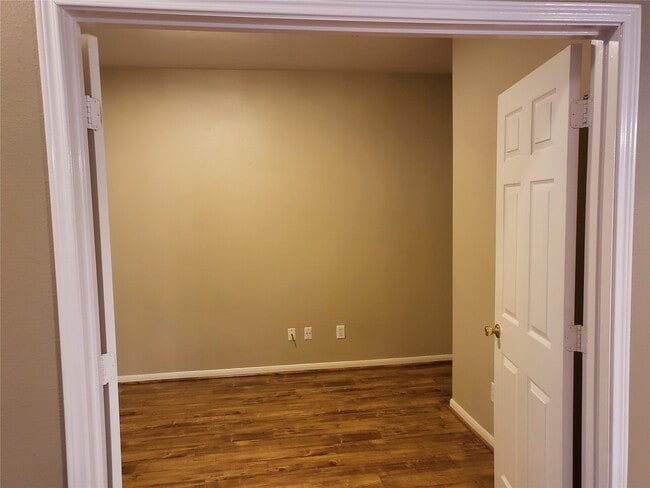 Building Photo - 5406 Meadow Canyon Dr