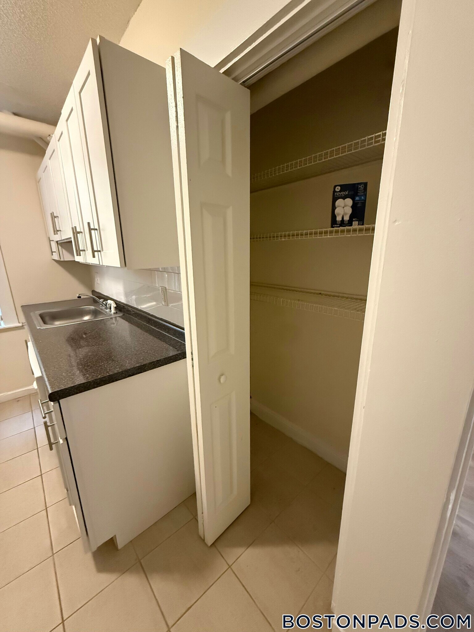 Building Photo - 7 Barrows St