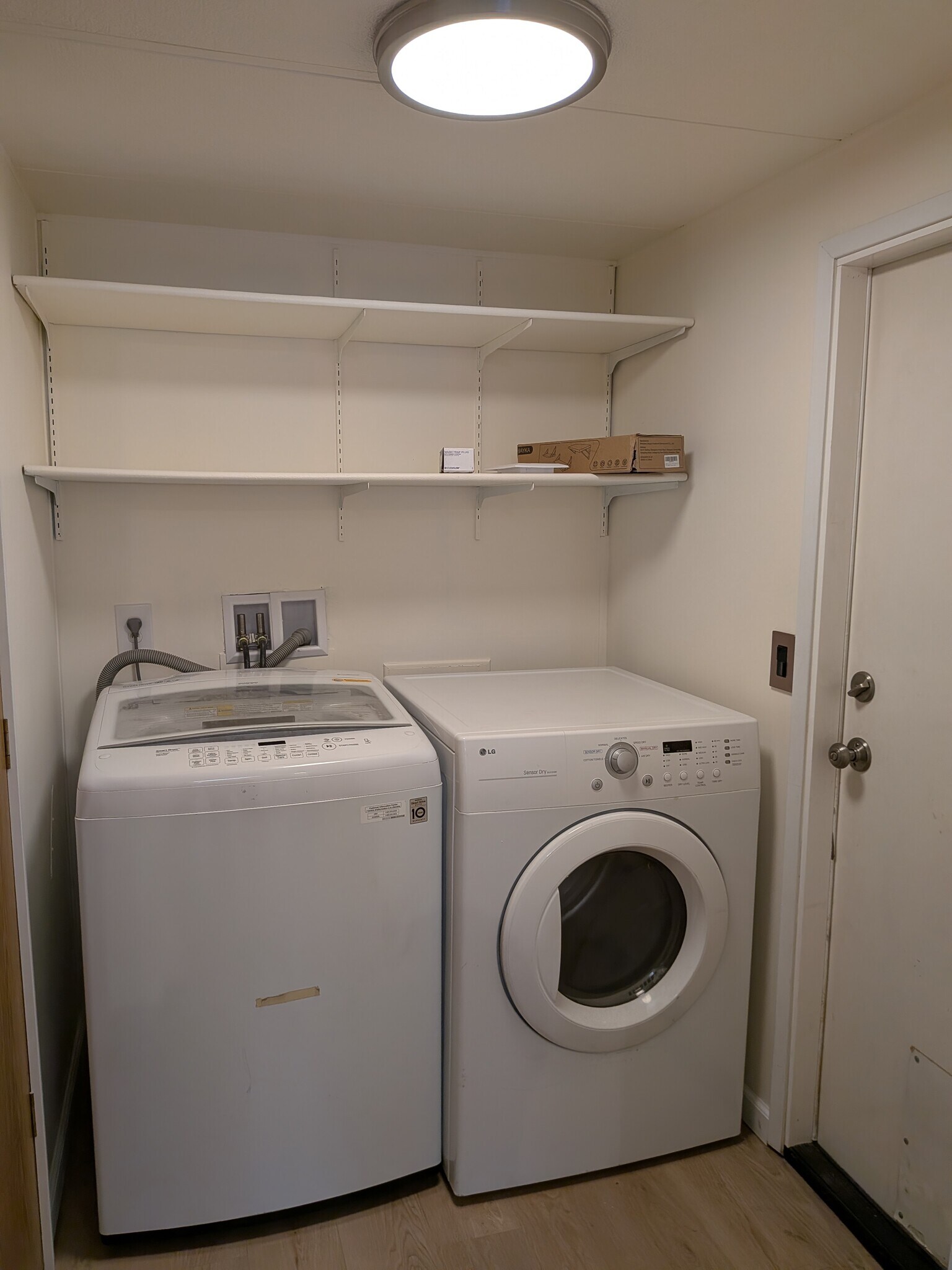 Building Photo - 6010 Knoble Rd E