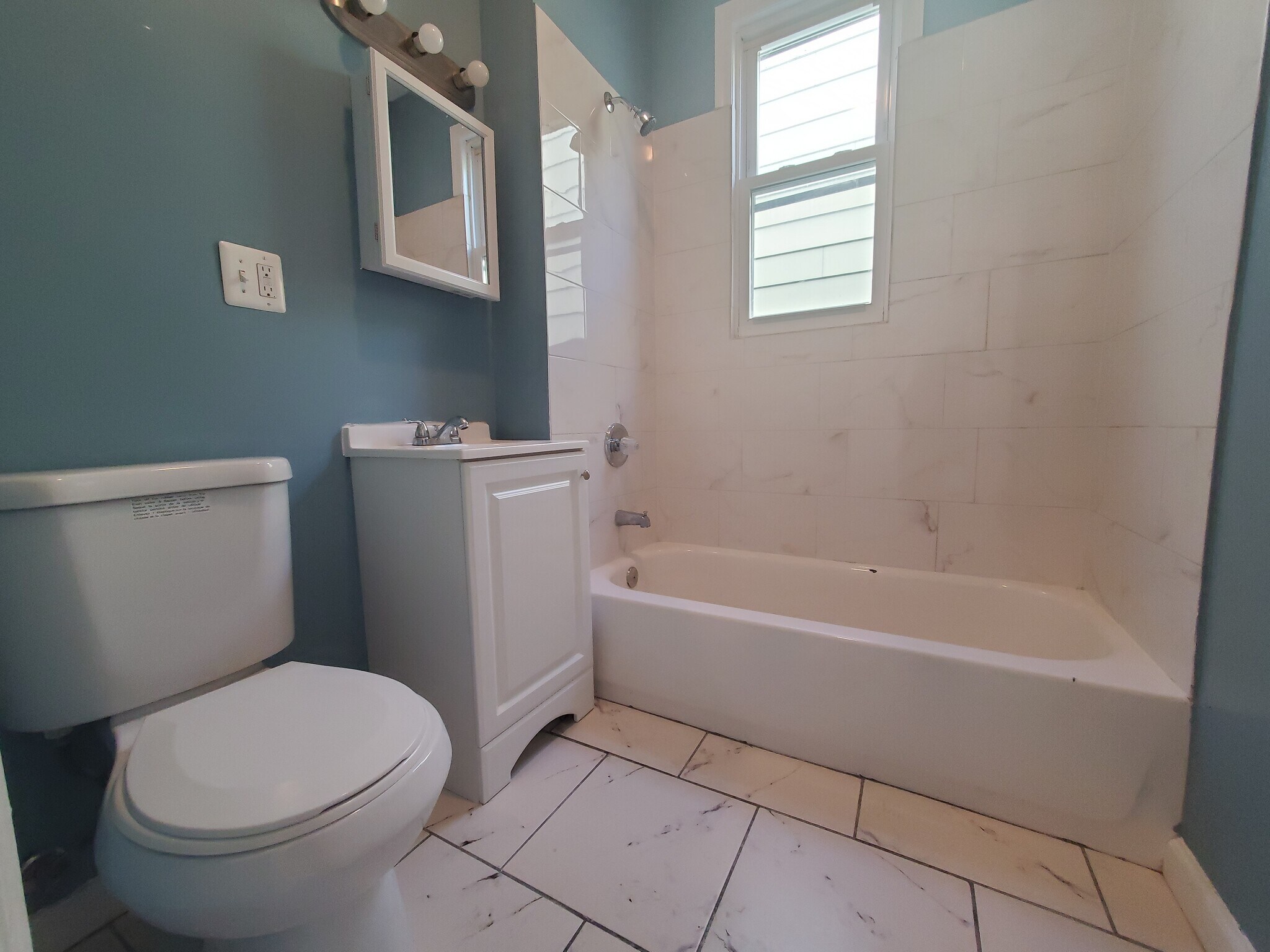 Unit 3 - 154 Terhune Ave