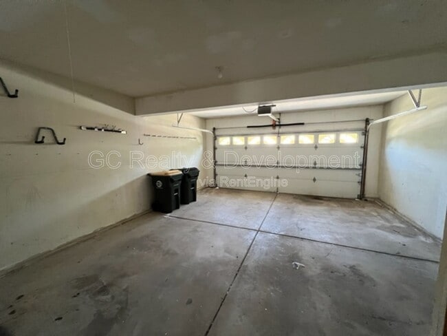 Building Photo - 2805 Breckenridge Cir