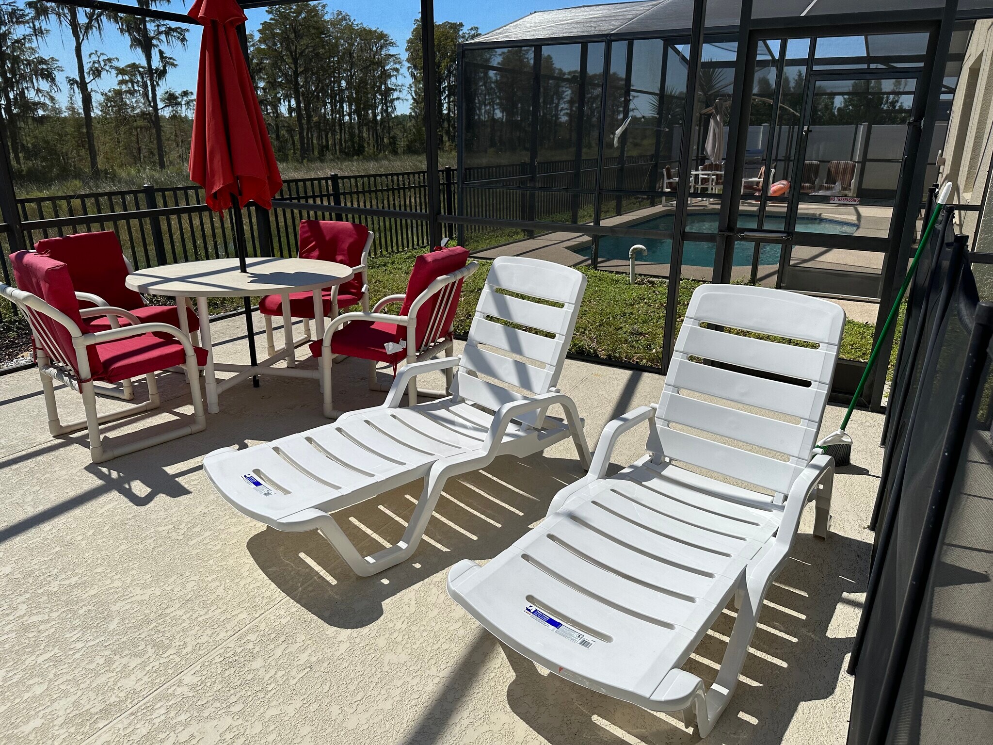 Building Photo - 515 Sunset View Dr