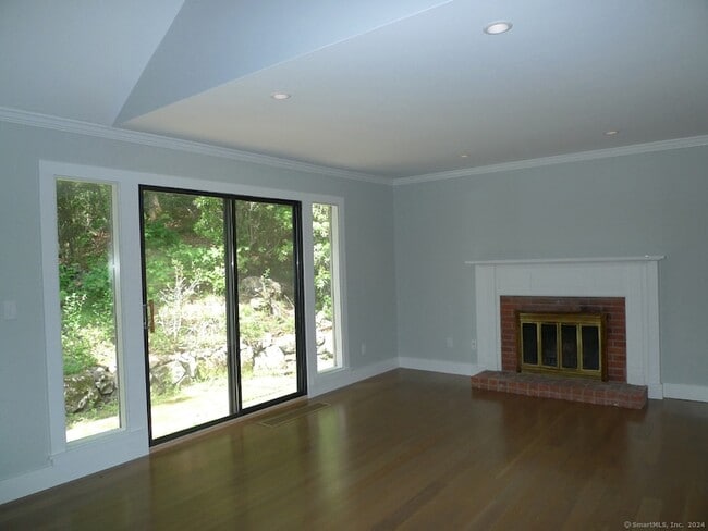 Building Photo - 342 Heritage Vlg