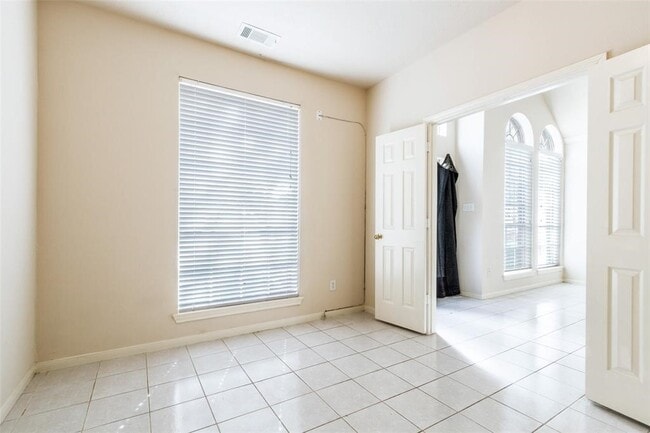Building Photo - 1138 Evandale Ln