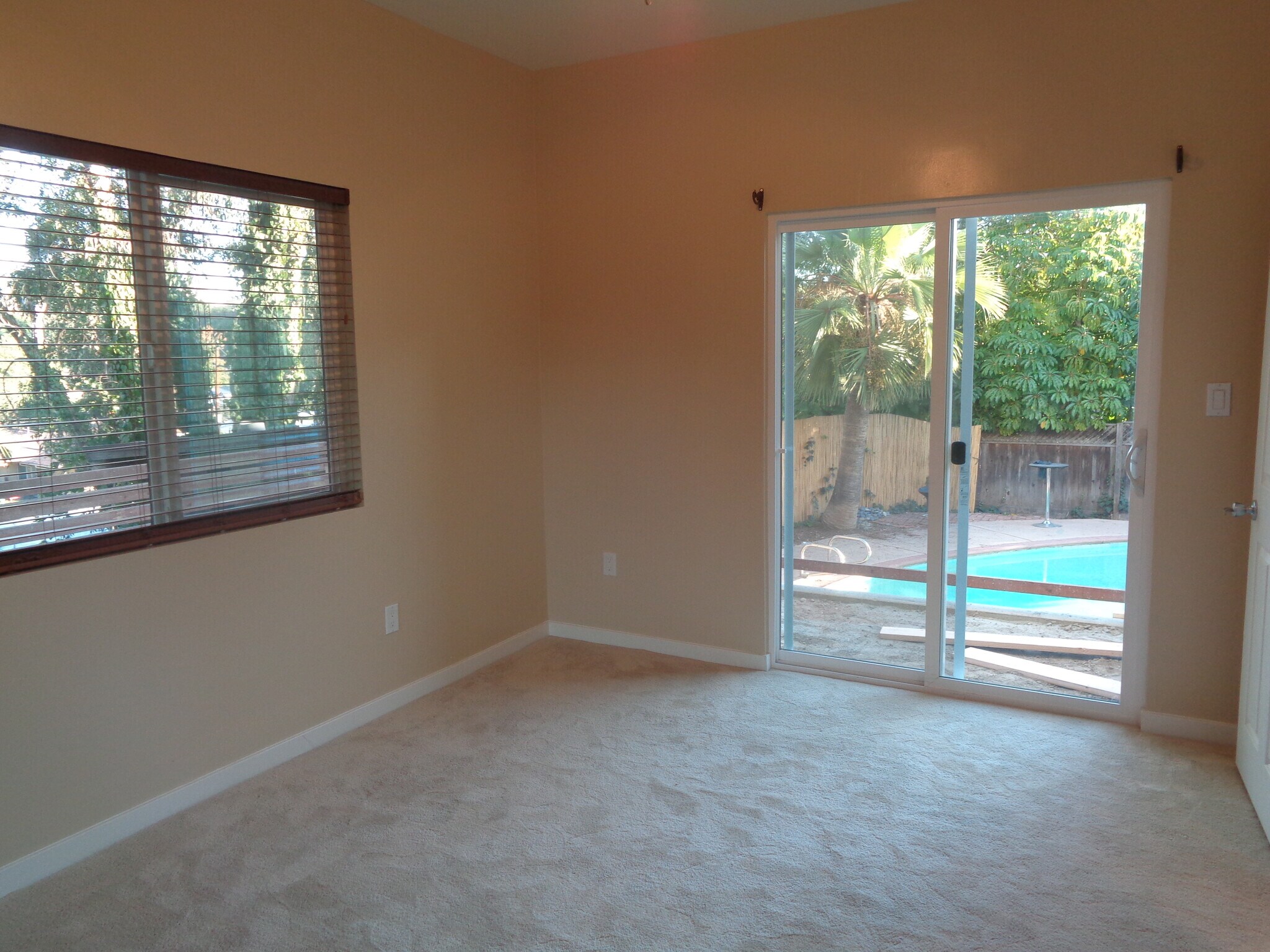 Building Photo - 4953 Campanile Dr