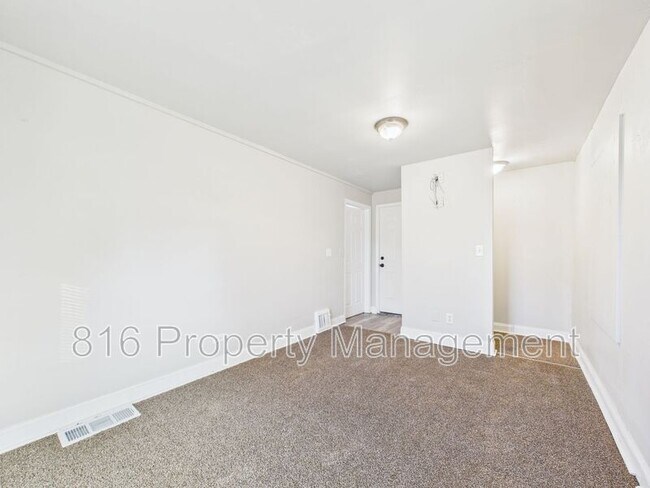 Building Photo - 4036 Cleveland Ave.